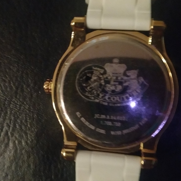 Watch - Picture 2 of 4